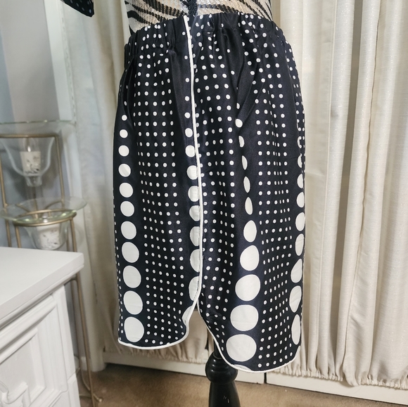 NWT GRACIA loose fit pajama/lounge short set - Picture 11 of 17